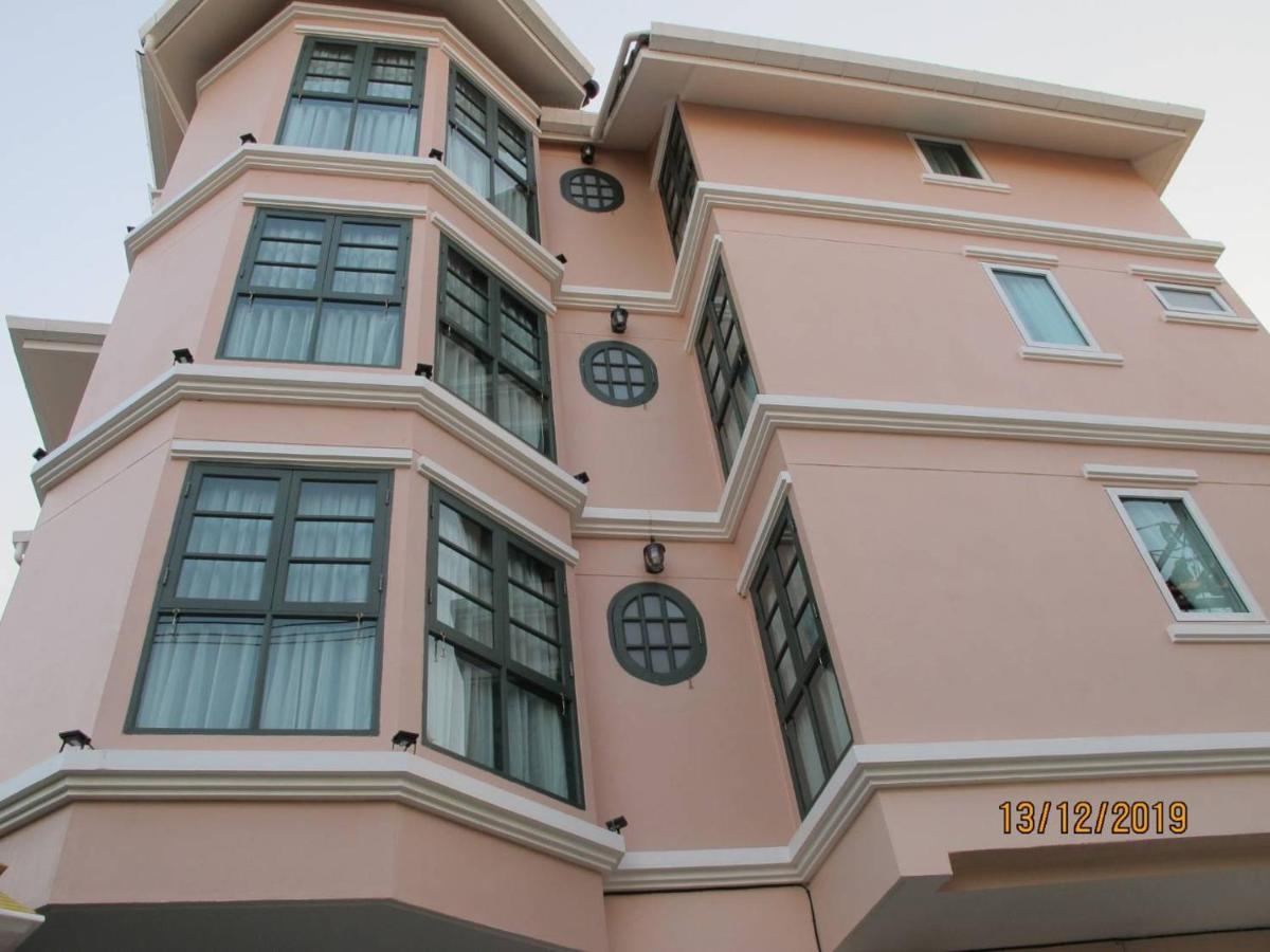 Hotel Rosy Chiang Mai Bagian luar foto