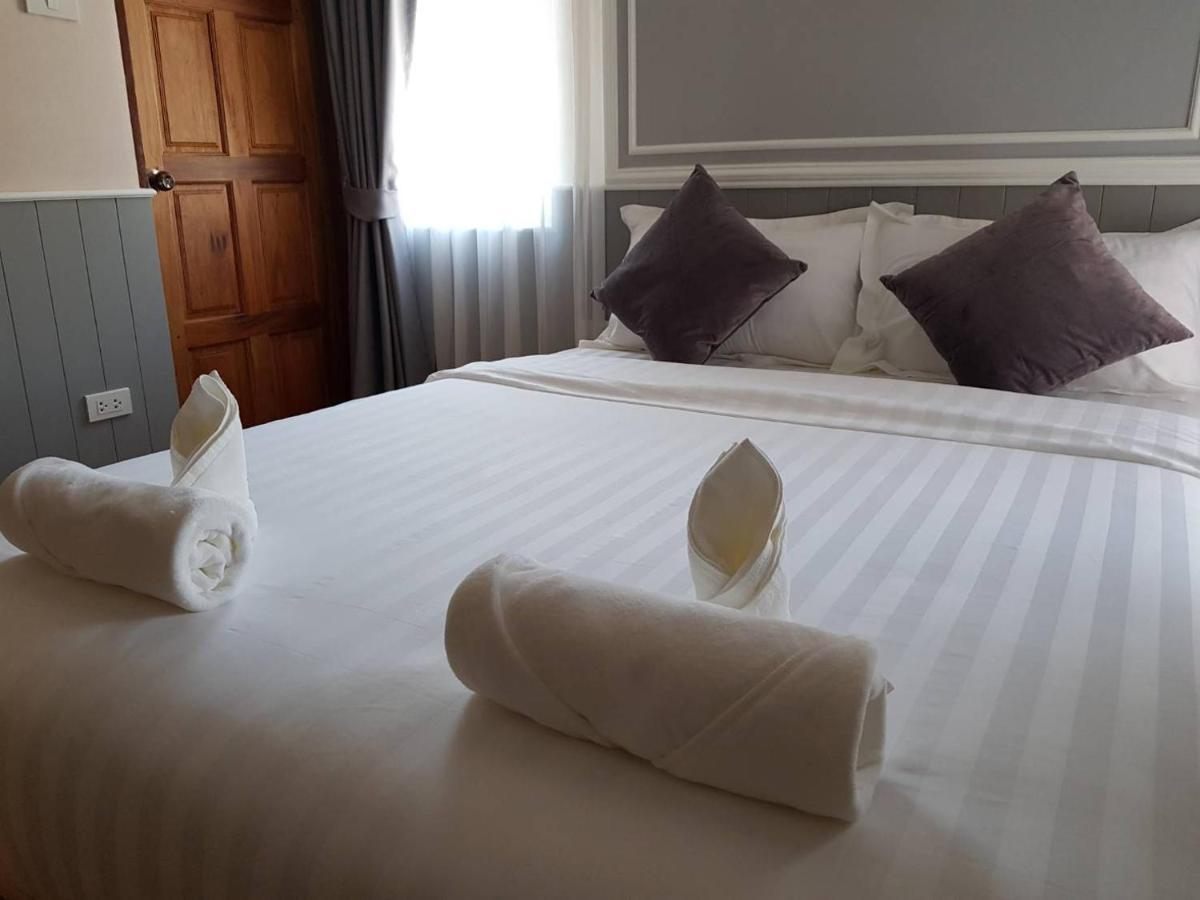 Hotel Rosy Chiang Mai Bagian luar foto